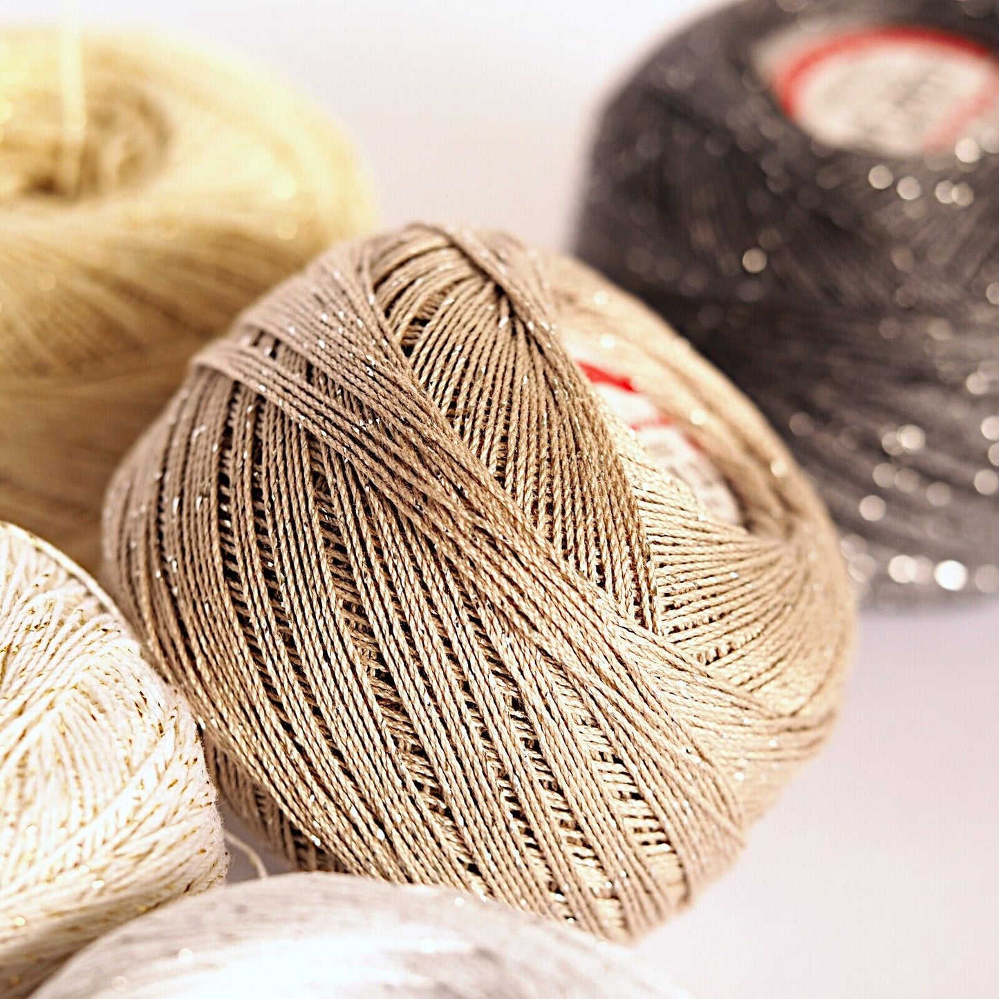 Ariadna Lumi Size 10 Cotton Crochet with Metallic Thread