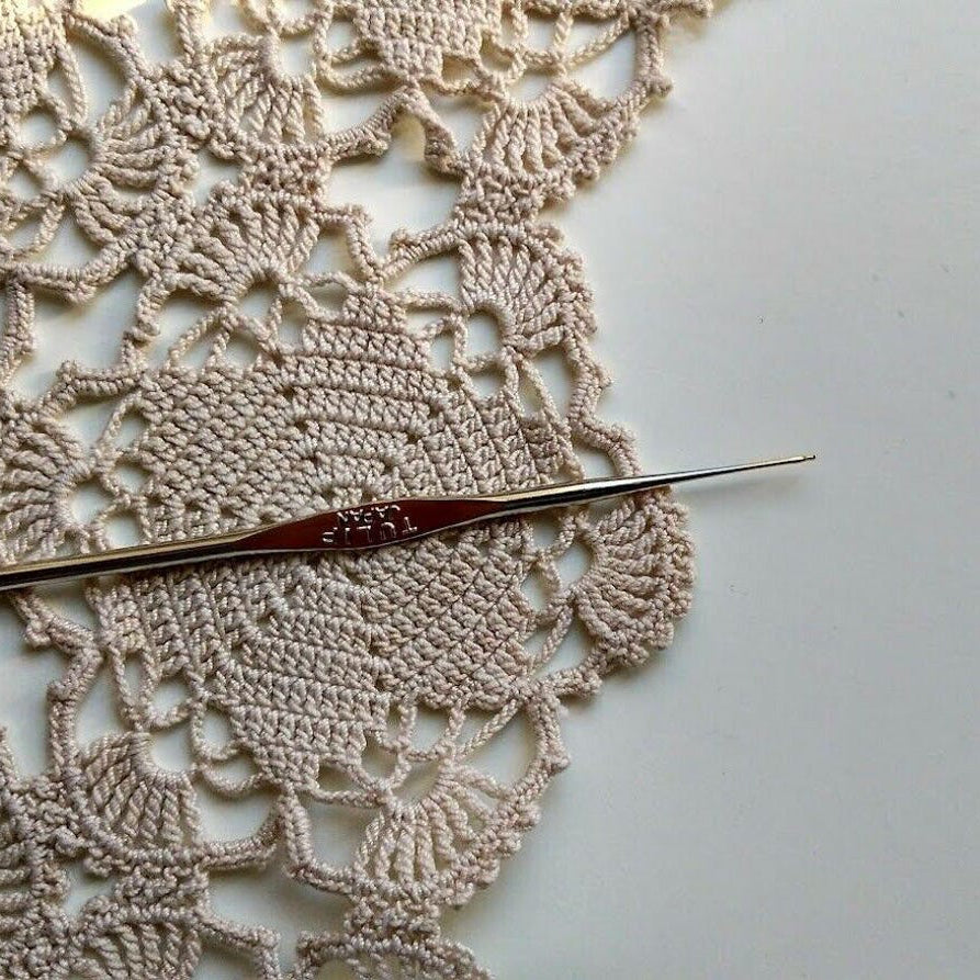 Fine Crochet Hook Tulip, Gold Point, Sizes from 0.45 mm to 1.75 mm